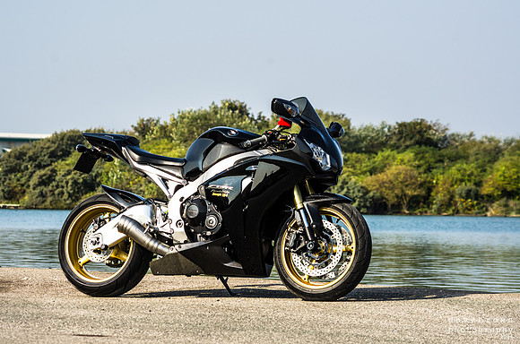 DB__1083
